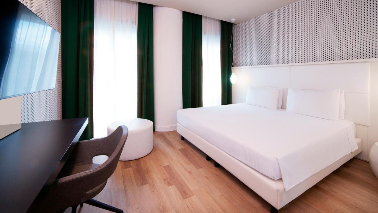 Holiday Inn Nola - Naples Vulcano Buono By Ihg Exterior photo