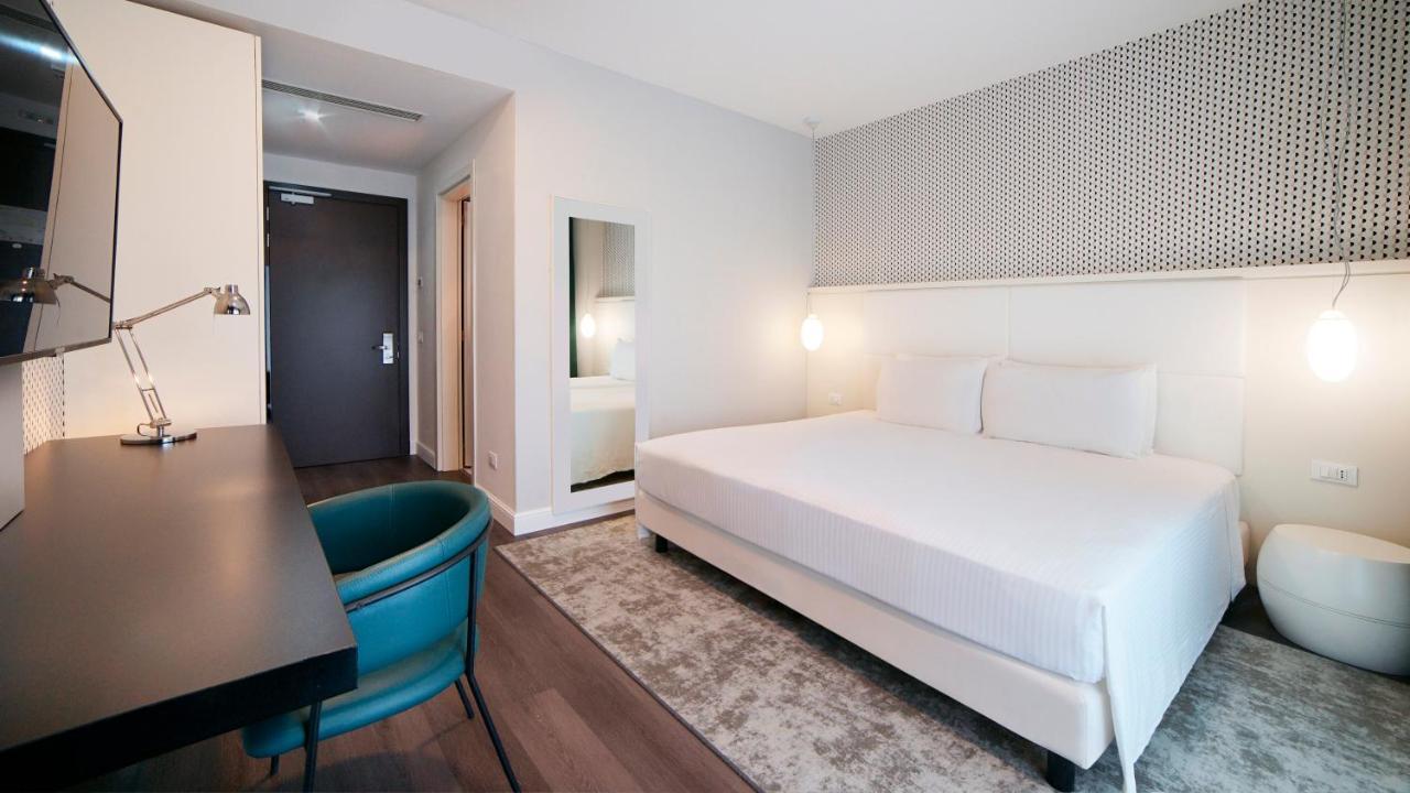 Holiday Inn Nola - Naples Vulcano Buono By Ihg Exterior photo