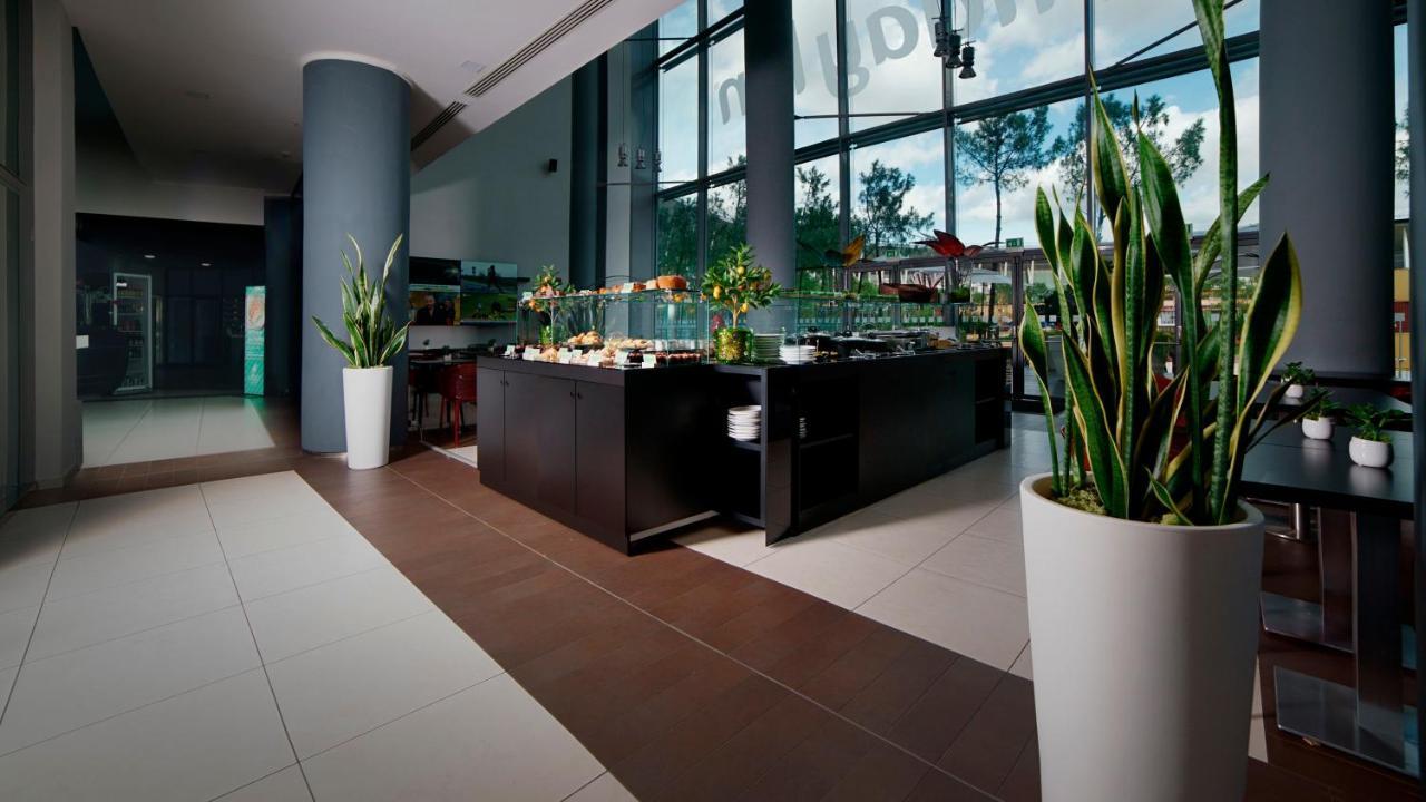 Holiday Inn Nola - Naples Vulcano Buono By Ihg Exterior photo